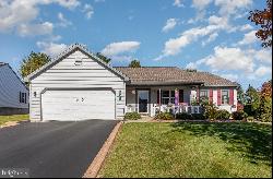 95 Springhouse Drive, Myerstown PA 17067