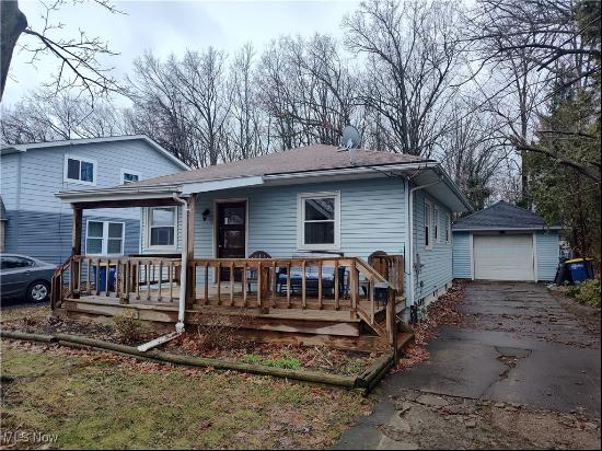 1121 Allen Avenue, Ashtabula OH 44004