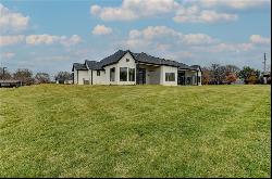 3907 W 84th Terrace, Prairie Village KS 66206