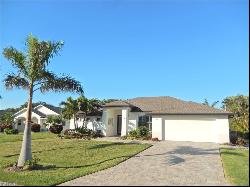 2533 SW 38th Ter, Cape Coral FL 33914