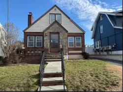 334 Hamilton Avenue, Hewlett NY 11557