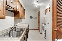 101 N 69th Street Unit 28, Omaha NE 68132