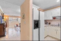 1555 W 44th Pl Unit 242, Hialeah FL 33012