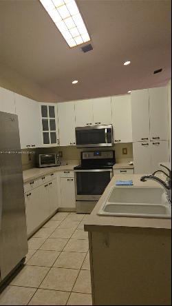  , Pembroke Pines FL 33028