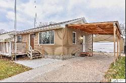 2039 Fairacres Drive, Fremont NE 68025