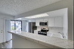 929 Willow Tree Drive Unit B, Las Vegas NV 89128