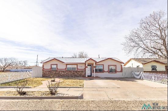 1304 Hondo Street, Clovis NM 88101