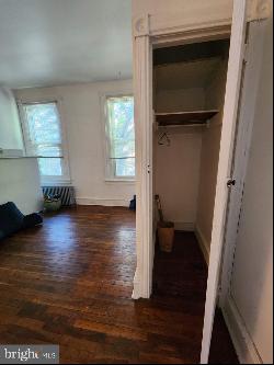 927 S Farragut Street Unit 1R, Philadelphia PA 19143