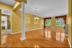 25 Bay Hill Road, Jackson NJ 08527