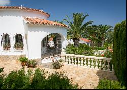 Charming Spanish Villa for Sale in Montgó, Dénia – A Serene Coas, Dénia 03700