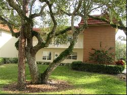 105 Spring Court Unit 201, Vero Beach FL 32962