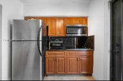 7845 NE Bayshore Ct Unit 10, Miami FL 33138