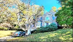 6401 Oak Meadow Way, McLean VA 22101