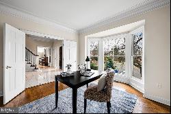 6401 Oak Meadow Way, McLean VA 22101