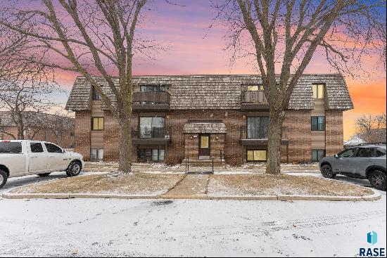 3556 S Gateway Blvd Boulevard Unit 101, Sioux Falls SD 57106