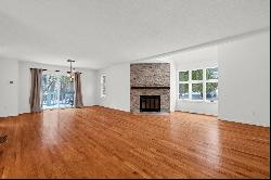 17 Riverwalk Drive #17, Simsbury CT 06089