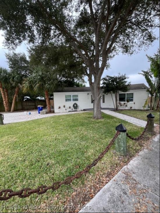 1062 NE Rio Avenue, Jensen Beach FL 34957