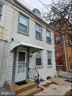 15 W South Street, York PA 17401