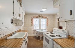 274 Warren Ave, Long Hill Twp. NJ 07980