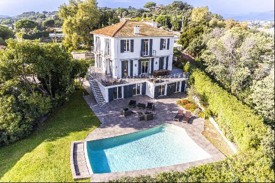 Belle epoque Villa with Pool and Sea View.