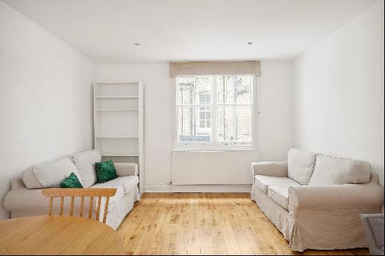 A 3-bedroom mews house to rent, Marylebone, W1U