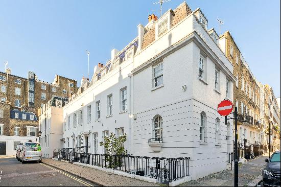 A 4 bedroom property to rent on Montpelier Place, SW7