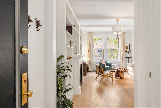 Renovated 4-Bedroom Gem Near Central Park Discover this stunning, move-in-ready 