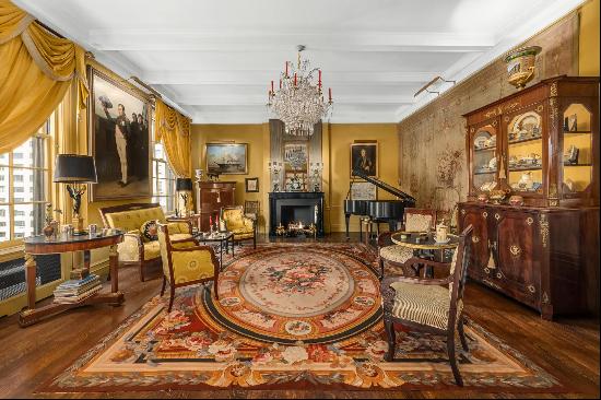 Welcome to Residence 7E - a gracious pre-war home filled with timeless charm and beauti