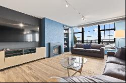 Contemporary Unit at the Locust Point