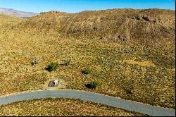 2.98-acre blend of serenity and desert living