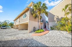 3801 4th Ave #5, Holmes Beach, FL 34217