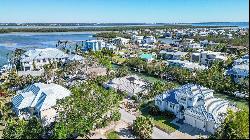 592 Juan Anasco Dr, Longboat Key, FL 34228