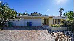 592 Juan Anasco Dr, Longboat Key, FL 34228