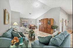 5561 Golf Pointe Dr, Sarasota, FL 34243