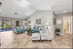 5561 Golf Pointe Dr, Sarasota, FL 34243