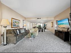 1211 Gulf Of Mexico Dr #105, Longboat Key, FL 34228