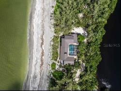 8440 Sanderling Rd, Sarasota, FL 34242