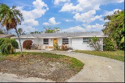 510 69th St, Holmes Beach, FL 34217