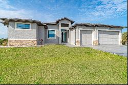 195 W Pine Valley Ln, Rotonda West, FL 33947