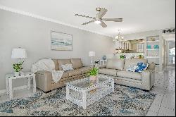 1801 Gulf Dr N #204, Bradenton Beach, FL 34217