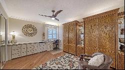 19 Whispering Sands Dr #1204, Sarasota, FL 34242