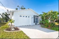 212 Hibiscus St, Nokomis, FL 34275