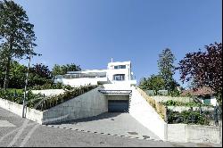 Villa with swimming pool and panoramic view