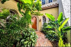 256 Venetian Drive, Delray Beach, FL 33483