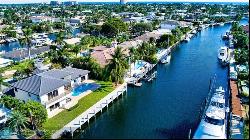 2320 NE 32nd Court, Lighthouse Point, FL 33064