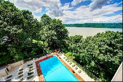 2621 Palisade Avenue 14F In Spuyten Duyvil, New York