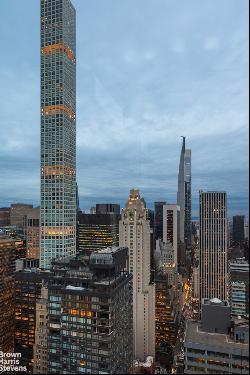 151 East 58Th Street 43E In Midtown East, New York