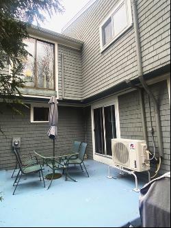 2 Coach Rd, #2, Bourne, MA 02532