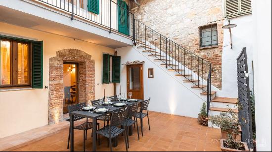 Terraced House with court and terrace, Montepulciano - Tuscany