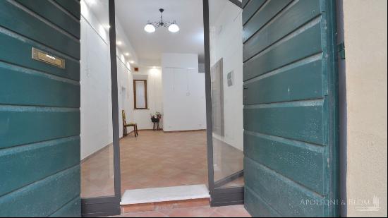 Central commercial property in Pienza, Siena, Tuscany